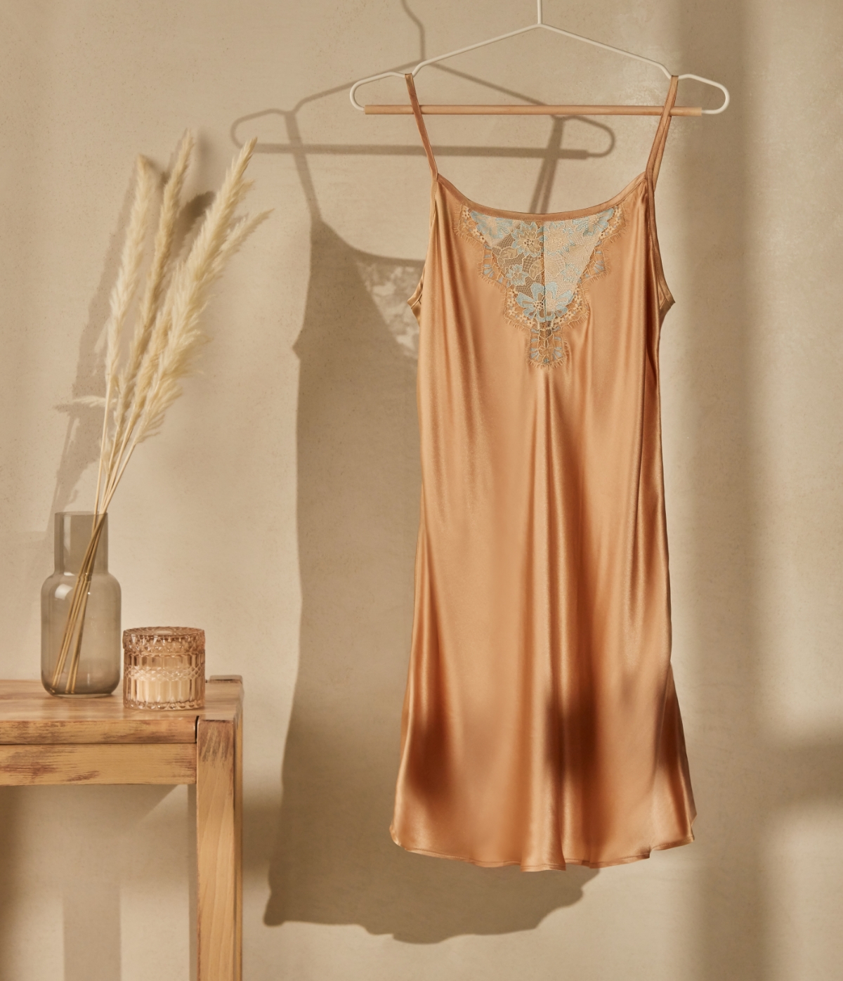 Intimissimi Flowers Transparency And Nude Colors For The New Lingerie