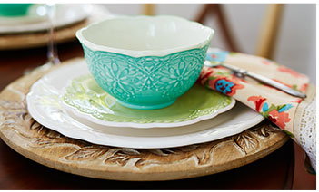 Img1-LacyDinnerware