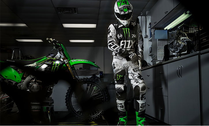 Monster Pro Circuit 180 Special Edition Gear