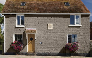 Waterproof protection for all masonry exterior. Shop Sandtex masonry paint > Waterproof protection for all masonry exterior. Shop Sandtex masonry paint >