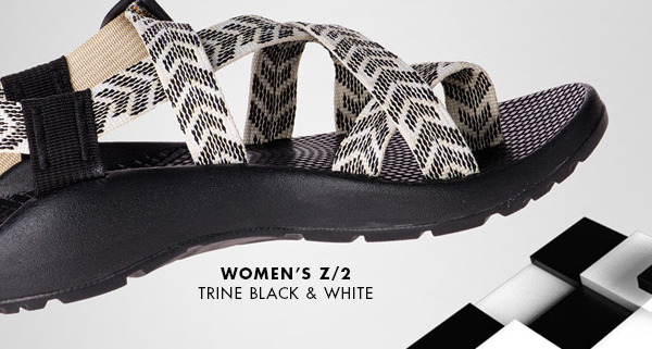 chacos trine black and white