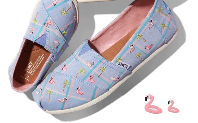 toms flamingo print shoes