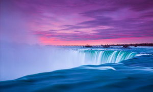 4-Star Niagara Falls Hotel