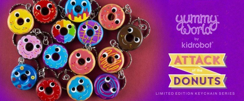 Kidrobot YUMMY WORLD ATTACK OF THE DONUTS Keychain Series BLUE FROSTED DONUT 