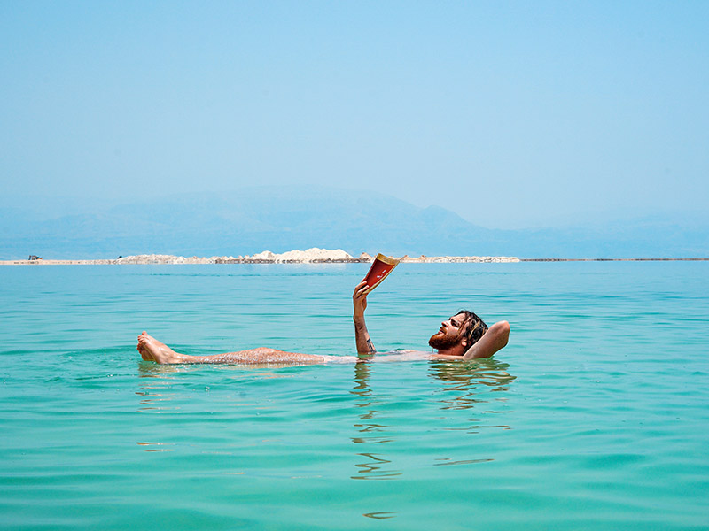 Suunto 5 Must Read Running Books For Your Summer Vacation Milled