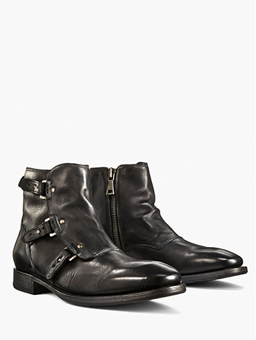 fleetwood pin strap boot