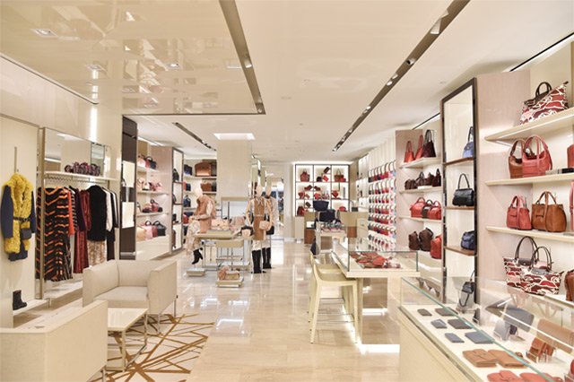 Discover Longchamp Beverly Center 