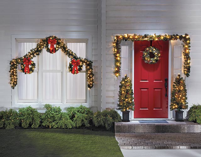 Bed Bath & Beyond: 🎅$40 or less: outdoor holiday lights & decor. You've ...