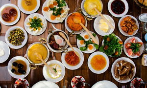 Buffet Meal at Grand Mercure Residence Abu Dhabi
