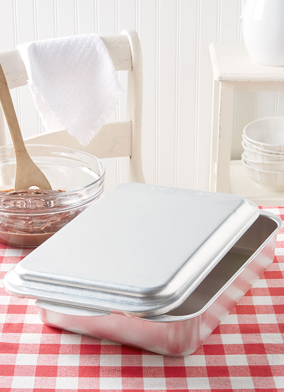 Covered Baking Pan
