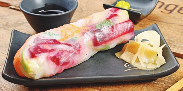 Asiatische Küche trifft Wintergemüse: Rote Beete Sushi und Sommerrollen