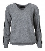 Beta Studios Pullover