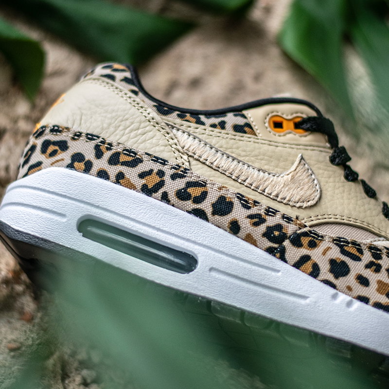 Sneaker Baas Uk: OUT NOW! The Nike Air Max 1 Premium \