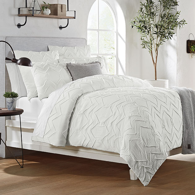 Career Network UGG Spring preview the coziest bedding and