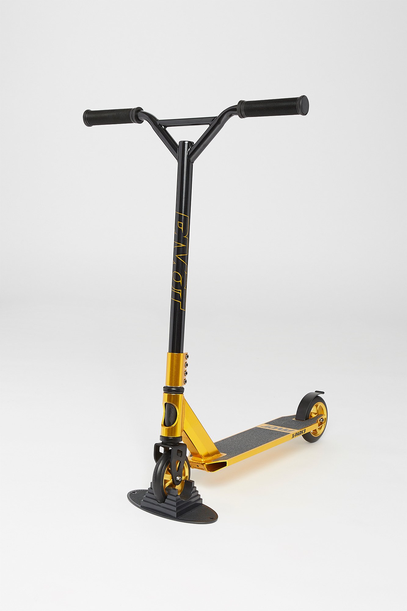 Image of Pivot X-Park 9 Gold Scooter