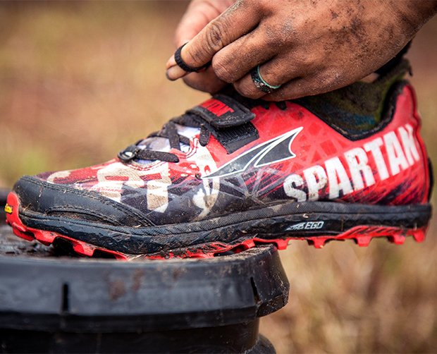 sneakers for spartan race
