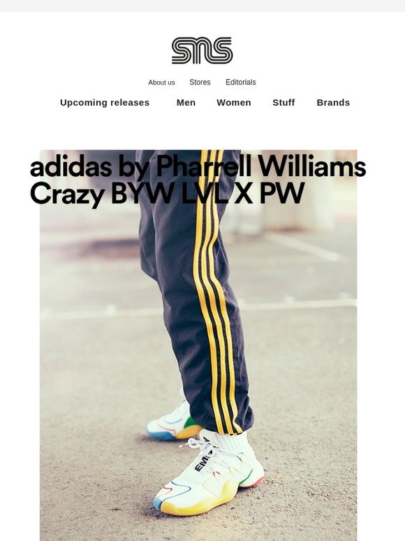 crazy byw shoes on feet