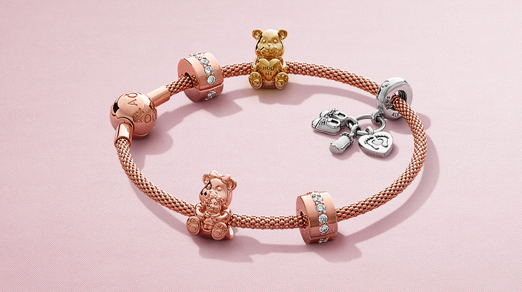 Pandora Presenting Dora Bear Milled