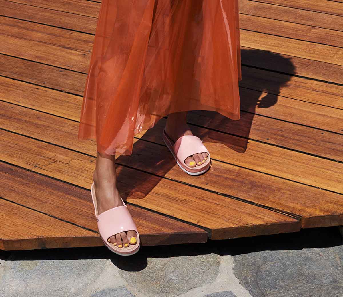 ugg jane platform slide
