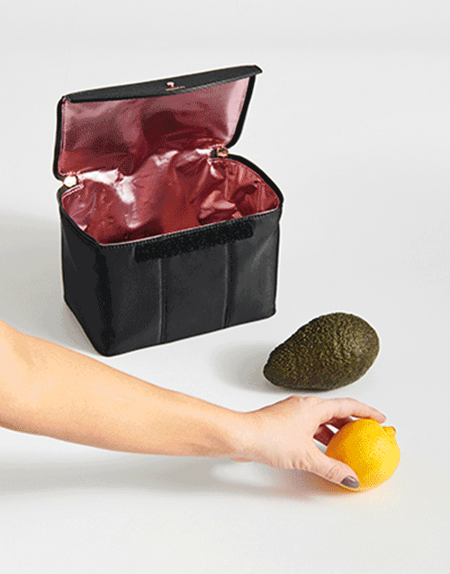 MIMCO Vanity cases, lunch boxes and... Milled