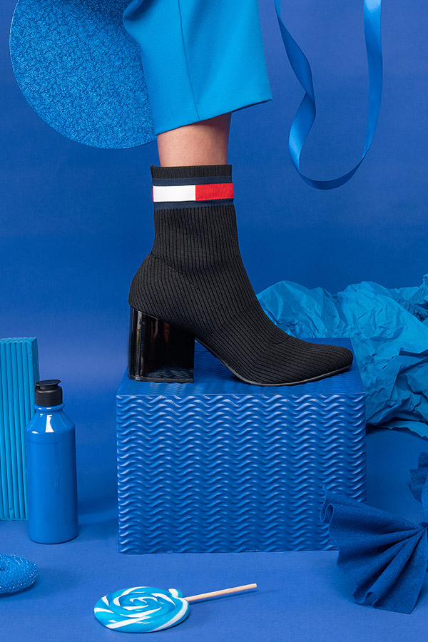 tommy hilfiger flag sock boots