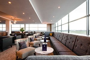 Airport lounge image