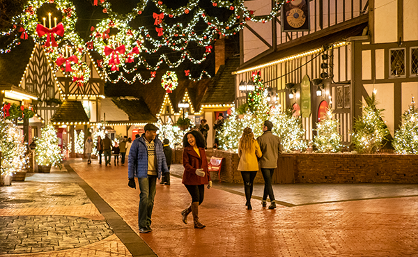 2022 Menu Das Festhaus Tastes Of Christmas Town Busch Gardens: Deck The Halls At Christmas Town, Tickets Starting At $34.99  | Milled