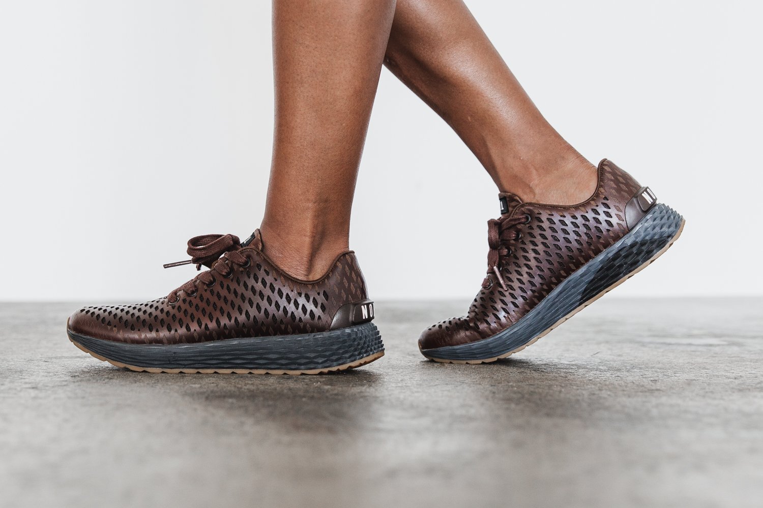 mens leather runners