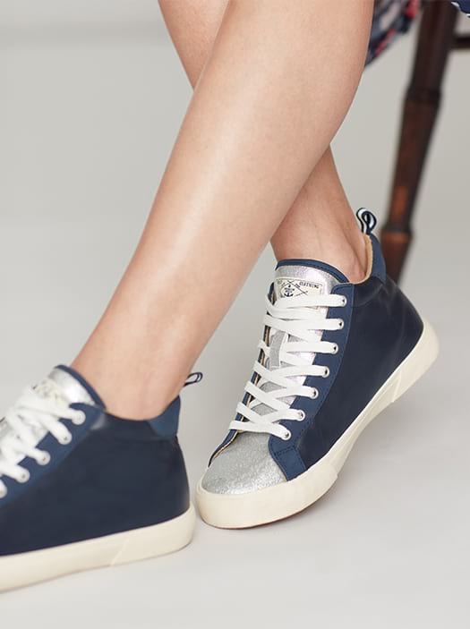 coast pump mid high top trainers