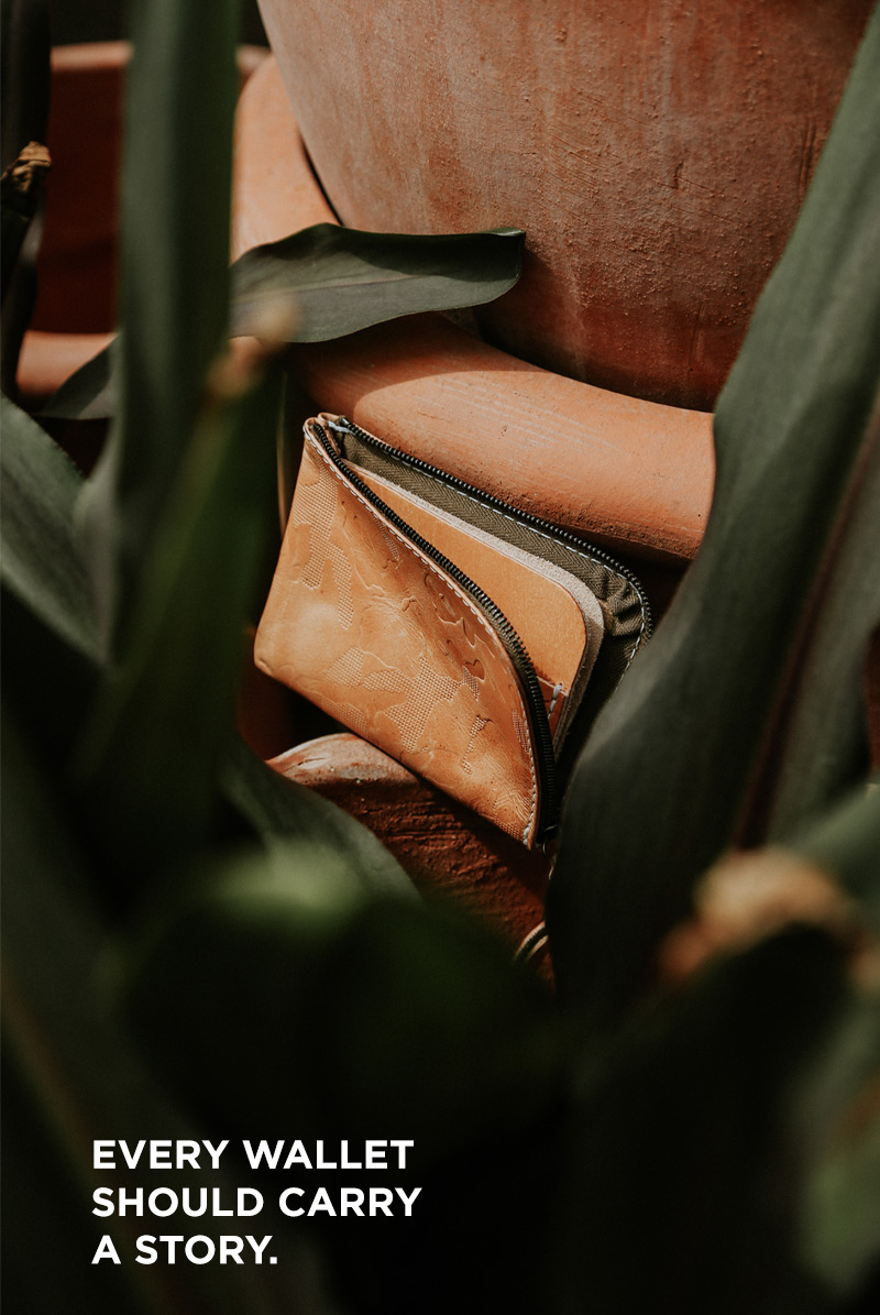 tanner goods universal zip wallet