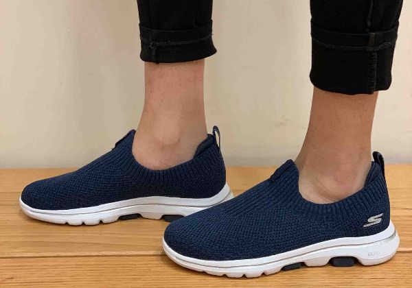 brand house direct skechers