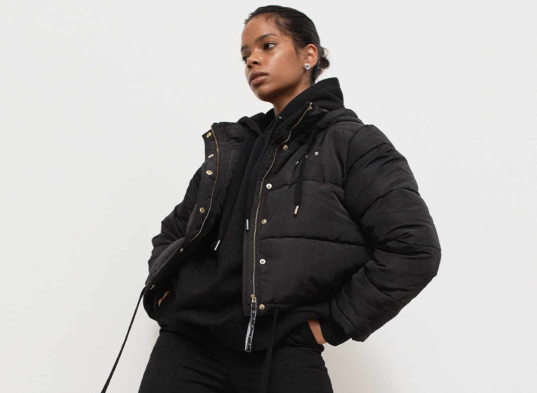 aje psychedelia turtleneck crepe logo crop