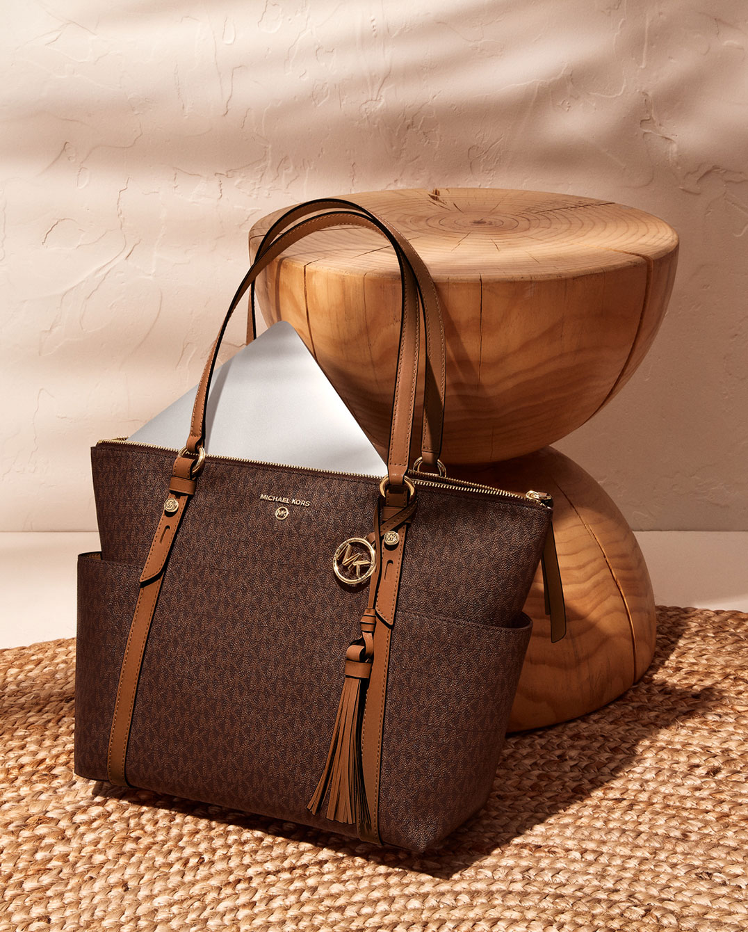 Michael Kors FR: Découvrez le sac Nomad | Milled Michael Kors FR: Découvrez le sac Nomad | Milled