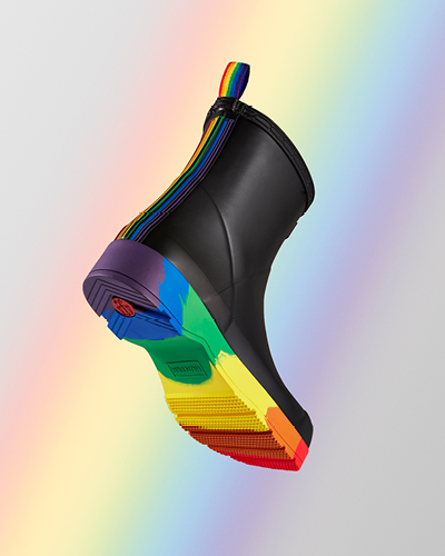 hunter play pride boots