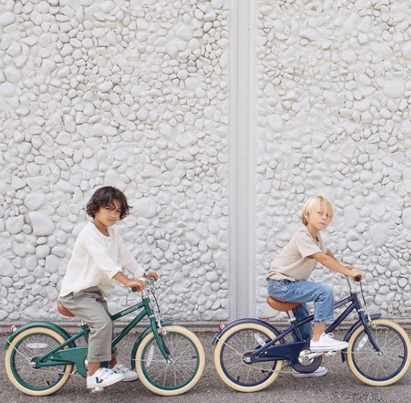 De Gele Flamingo Benelux - FamilyBlend: Banwood fietsen met trappers 🚲 |  NEW stuff van Liewood! | Milled