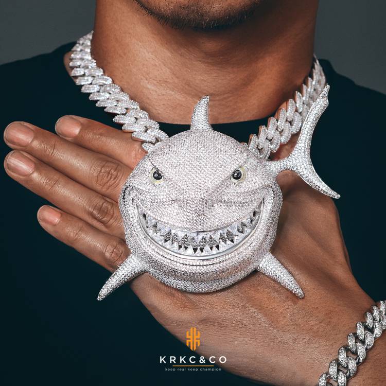 bruce the shark chain