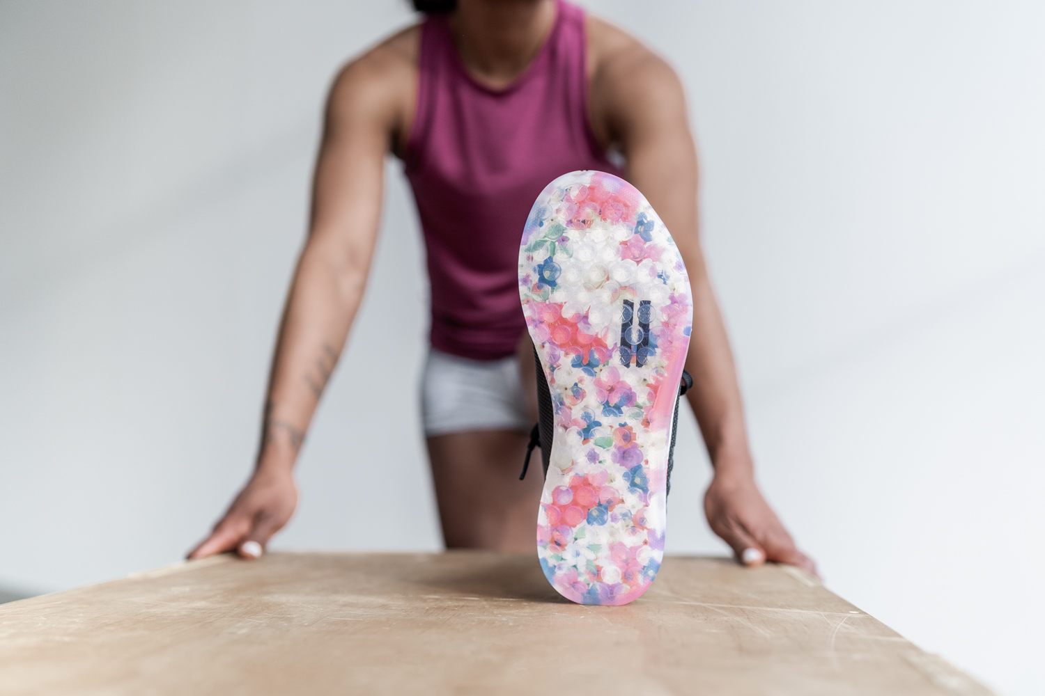 black daisy trainers