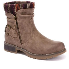 pavers water resistant ankle boot