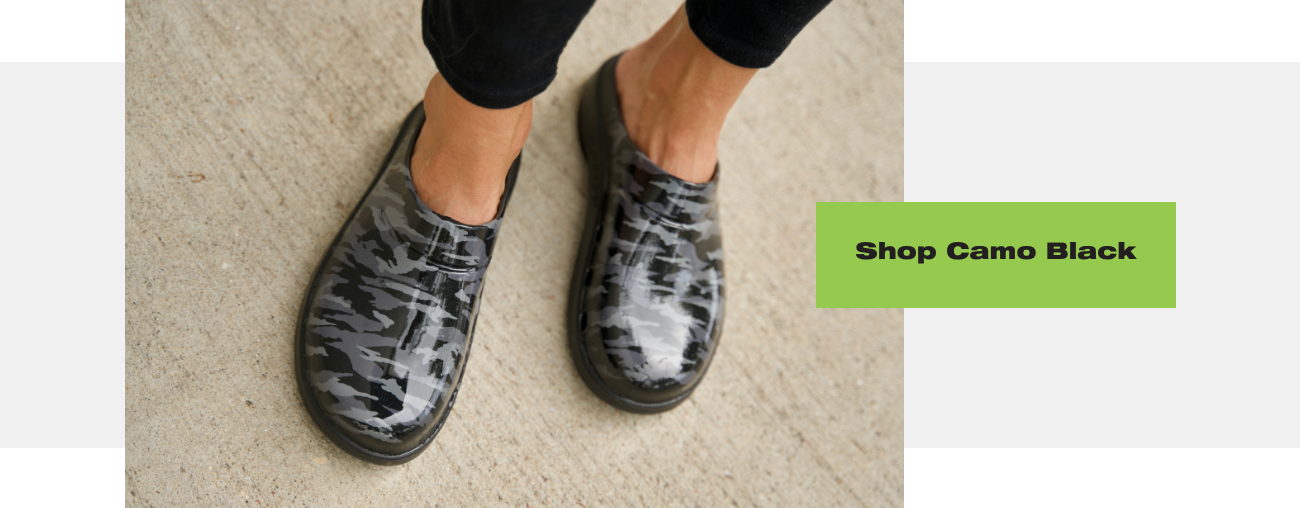 oofos camo clogs