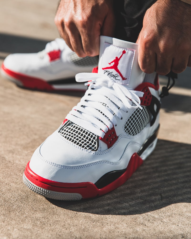 jordan 4 fire red fits