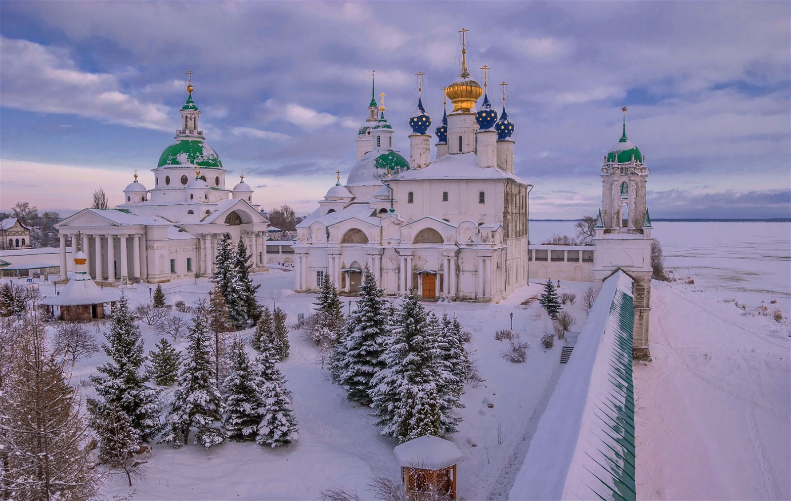  Новогодний тур в Ростов Великий: 190 км от Москвы