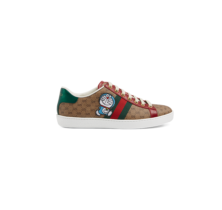 https://image.email.gucci.com/lib/fe3815707564047f701279/m/47/Dora_pr_5_W.png