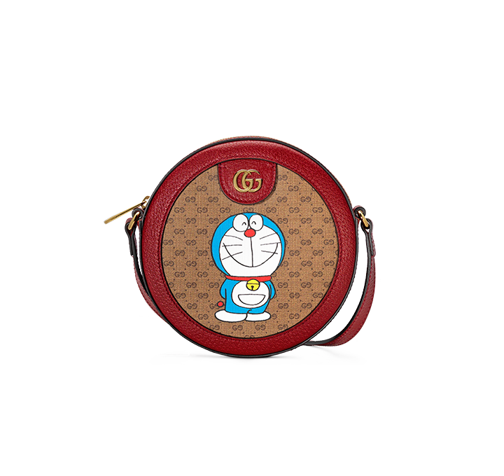 https://image.email.gucci.com/lib/fe3815707564047f701279/m/47/Dora_pr_2_W.png