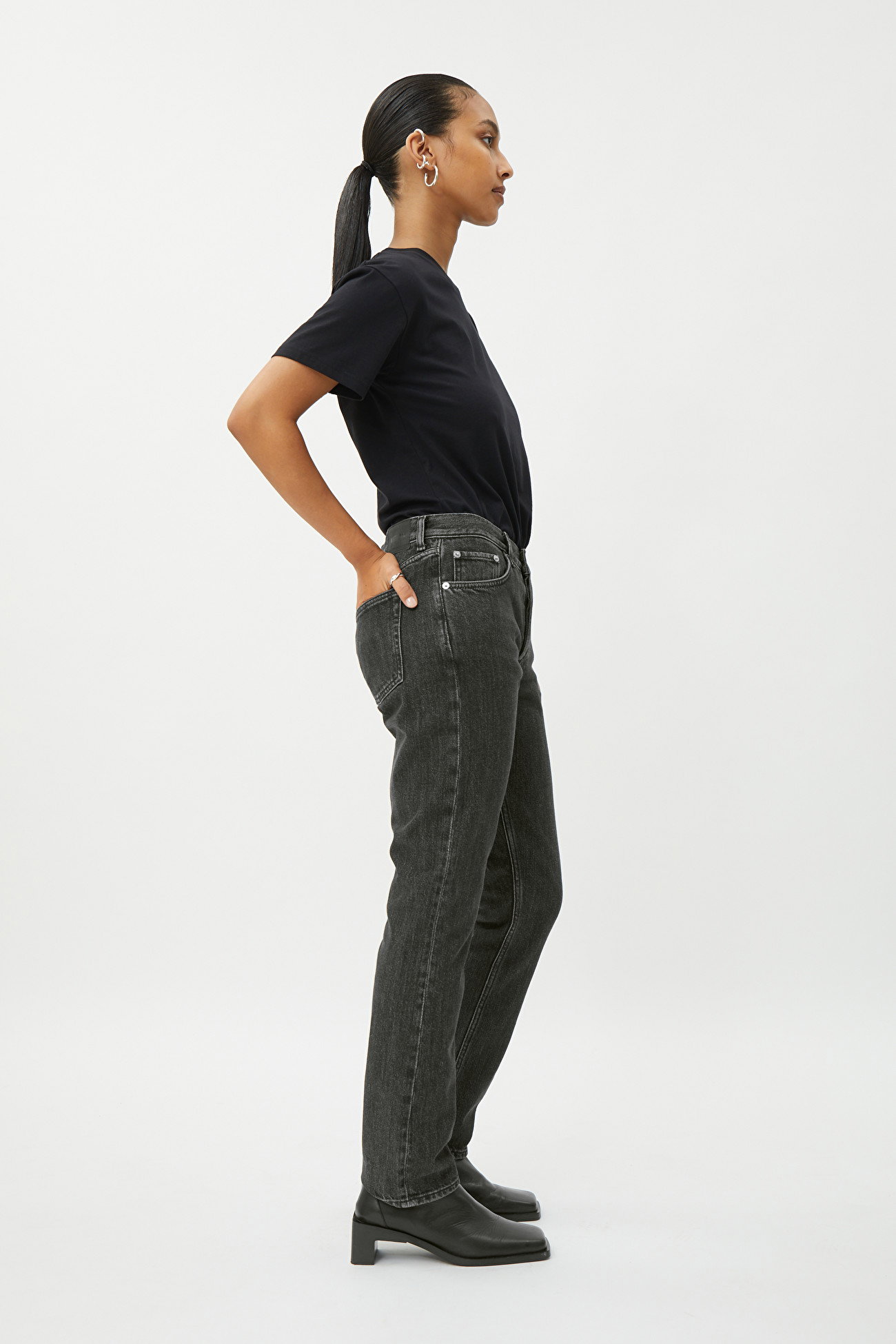 Weekday: Jeans for Days | Organic 