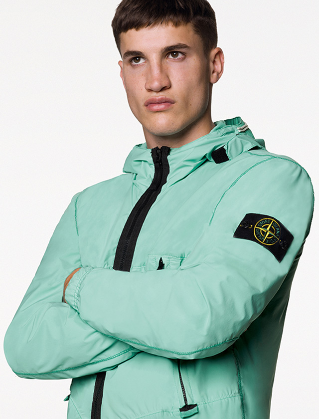 Mint stone island jumper on sale