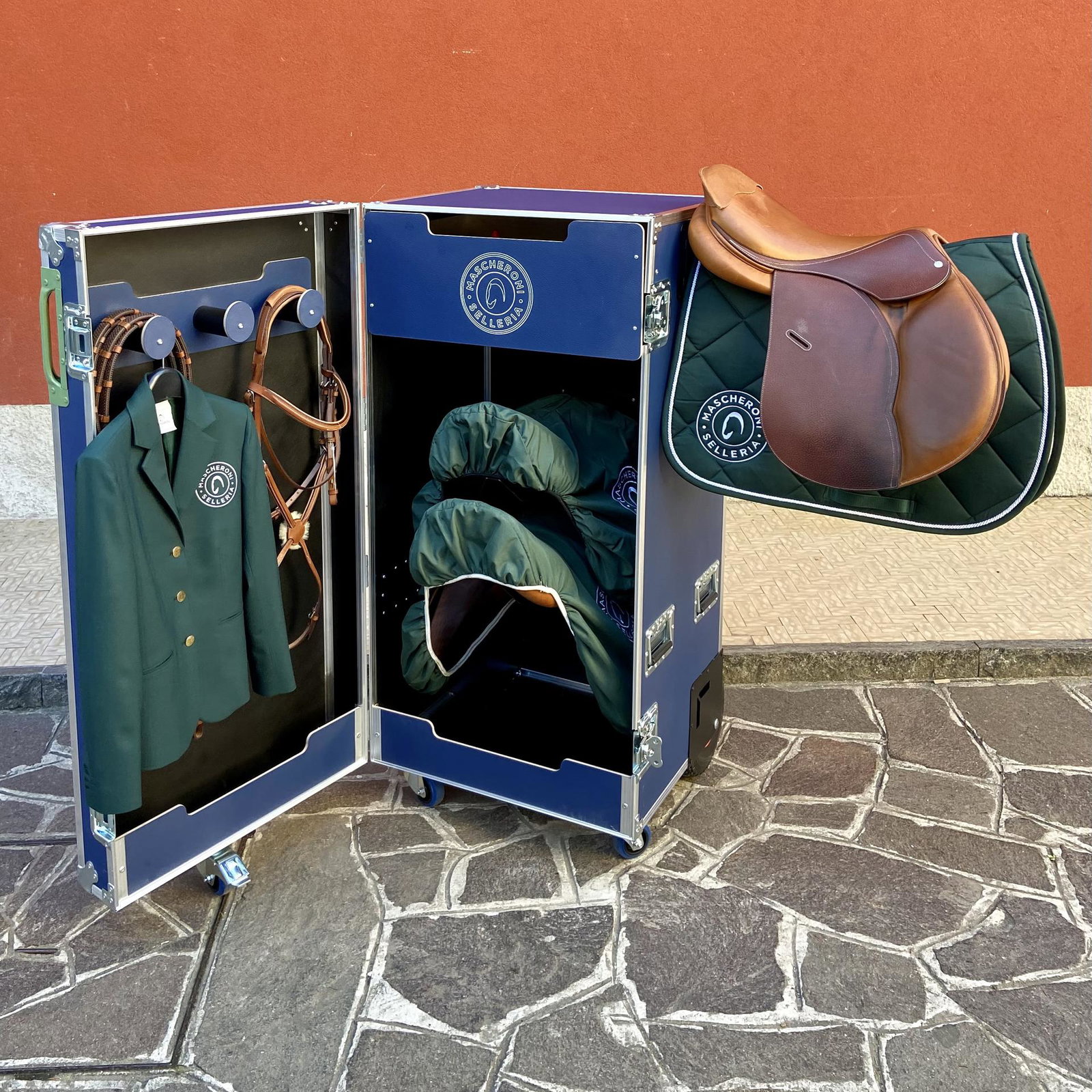 Cassone blu Mascheroni
