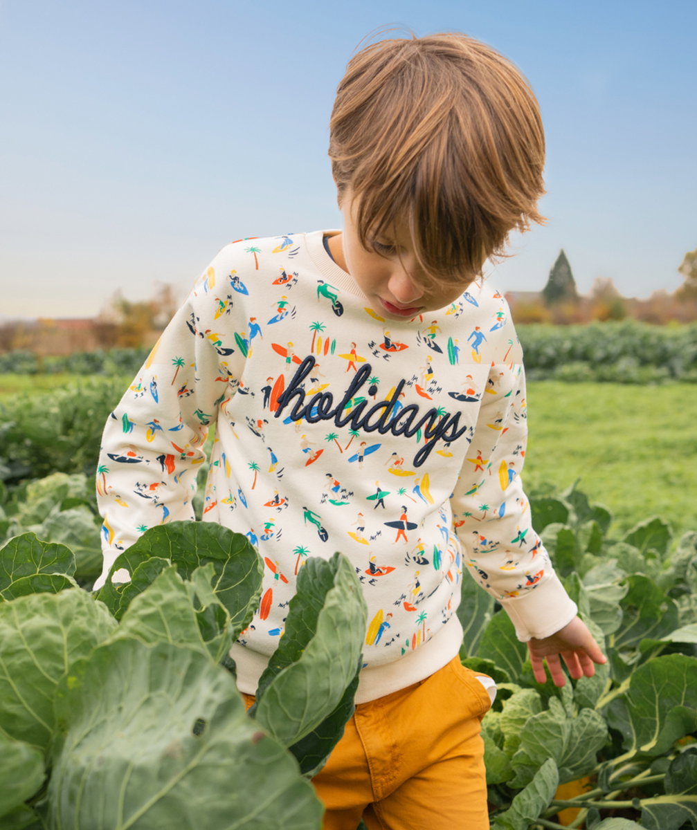 La sweat imprimé et brodé en coton biologique