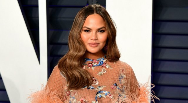 chrissy teigen hommage jack
