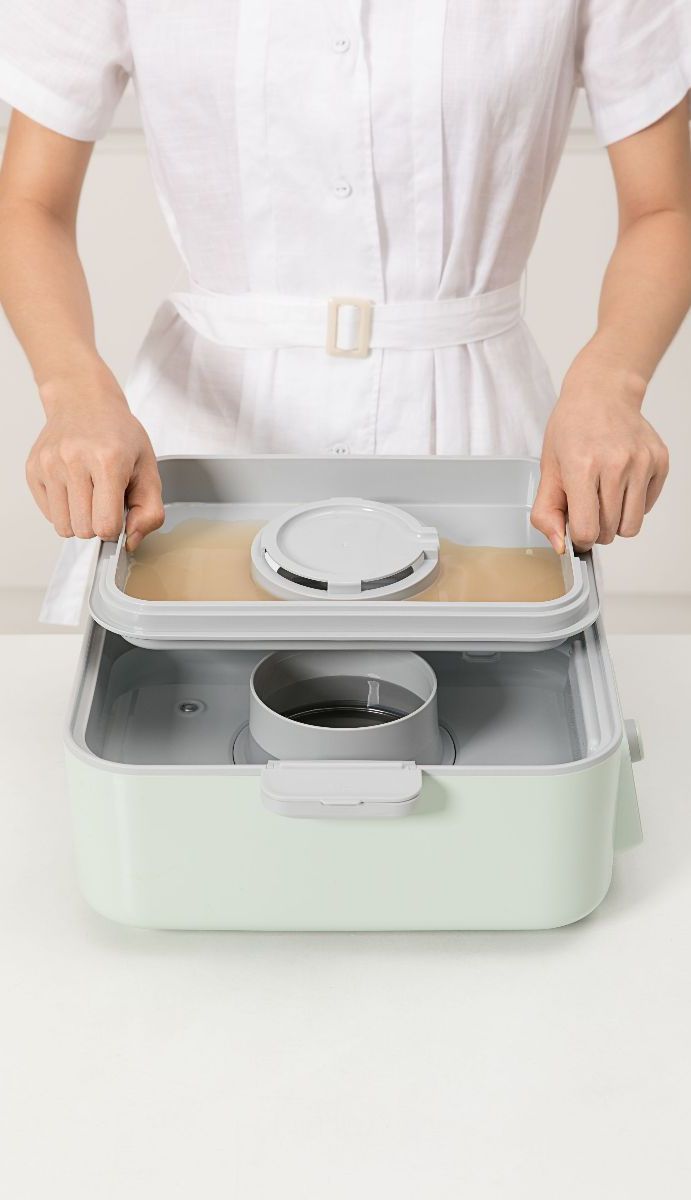 Hong Kong Deembuy Trading Limited Using BUYDEEM steamer from