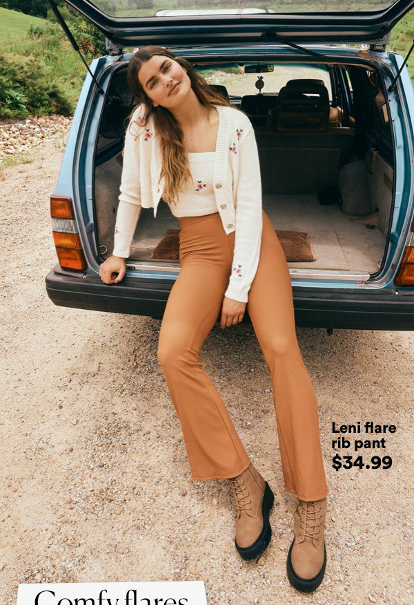 Trending 70s wide leg pants 